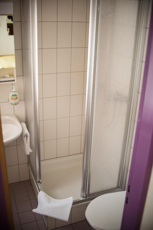 Alpenlodge Kuehboden Fiesch Chambre photo